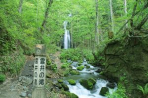 奥入瀬渓流の雲井の滝