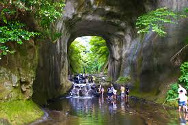 夏の濃溝の滝