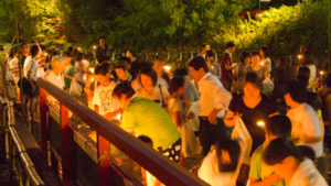 御手洗社（井上社）前の祭壇2