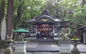 新屋山神社