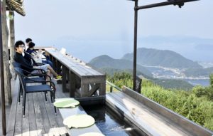 レインボーライン山頂公園のレインボーカフェ