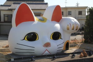 常滑招き猫
