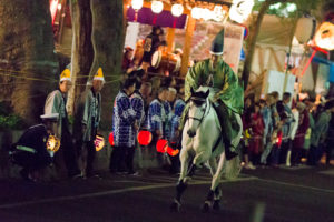 大國魂神社競馬式（こまくらべ）