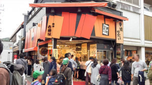 鎌倉 小町通りおせんべい屋さん