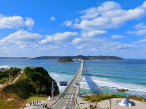 ロケ地としても有名な角島大橋