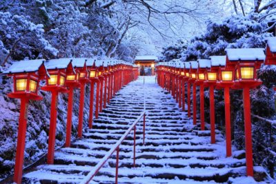 雪化粧の貴船神社