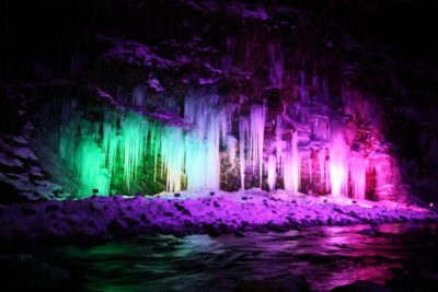 三十槌の氷柱 ライトアップ