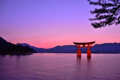 厳島神社 夕暮れ