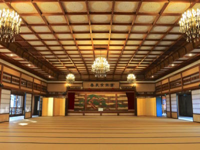 ひんじつかんの大広間