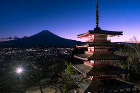 新倉山浅間神社　夕暮れ