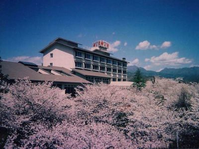 ホテル神の湯温泉　外観