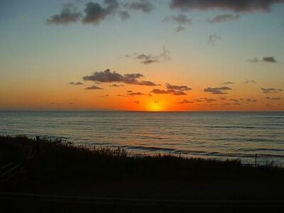 瀬波海岸からの夕日
